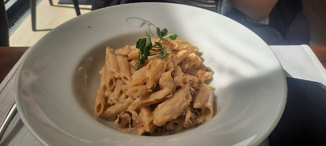 Comentarii opinii despre Crinul Alb