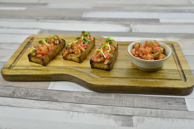 Strada Urziceni 28, București 077120