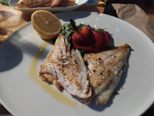 Aqua by the sea Port Tomis - Gastronomie și ospitalitate