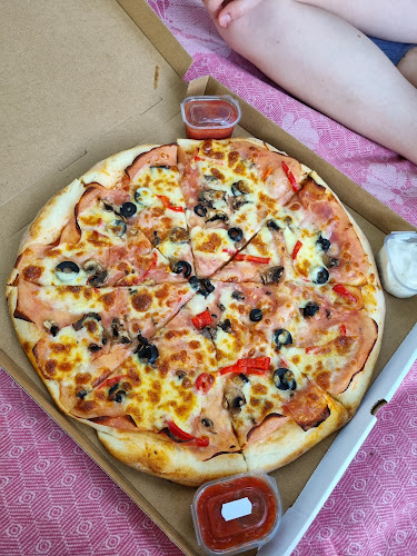 Opinii despre Leon Pizza & Fast Food în Huși - Gastronomie și ospitalitate