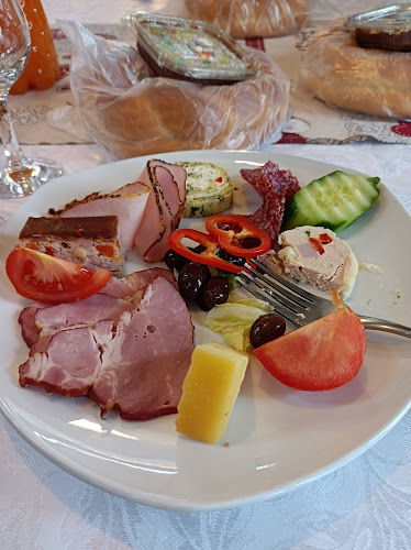 Bradet - Gastronomie și ospitalitate