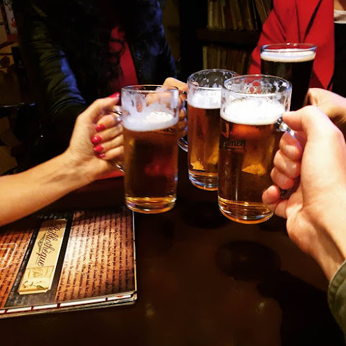 Bibliotheque Pub