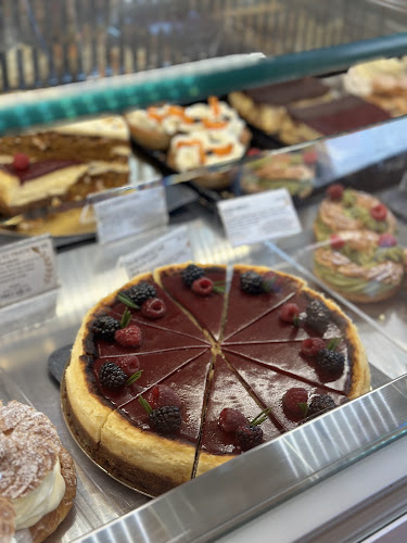 Opinii despre Brutăria Simplu în Brașov - Gastronomie și ospitalitate