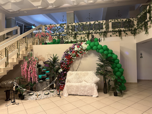 Vintage restaurant & events - Gastronomie și ospitalitate