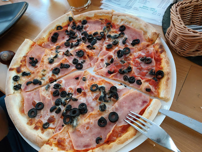 Opinii despre Botanic Restaurant în București - Gastronomie și ospitalitate