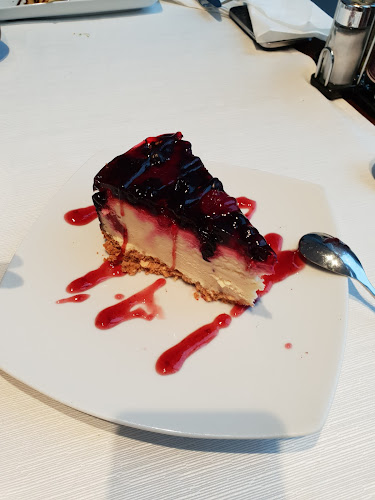 Comentarii opinii despre Crinul Alb