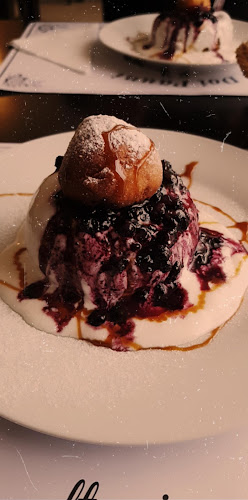 Comentarii opinii despre Pensiune - Restaurant - Pizzerie 2 Pauni