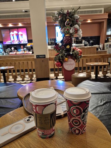 Opinii despre Starbucks în București - Gastronomie și ospitalitate