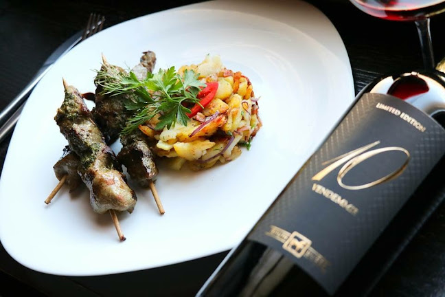 Strada Florăriei 8, Pitești