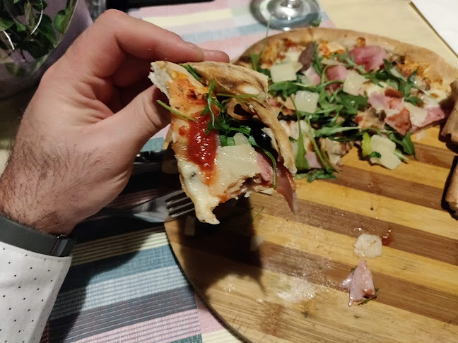 Opinii despre Centru Vechi în Suceava - Gastronomie și ospitalitate