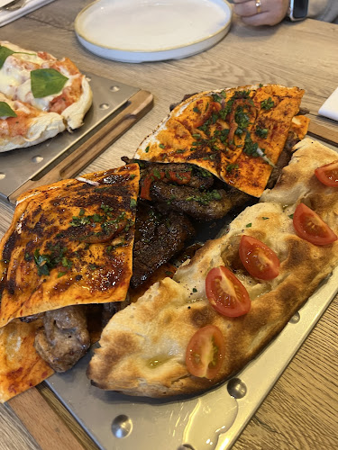 Graf Lebanese & International Cuisine - Gastronomie și ospitalitate