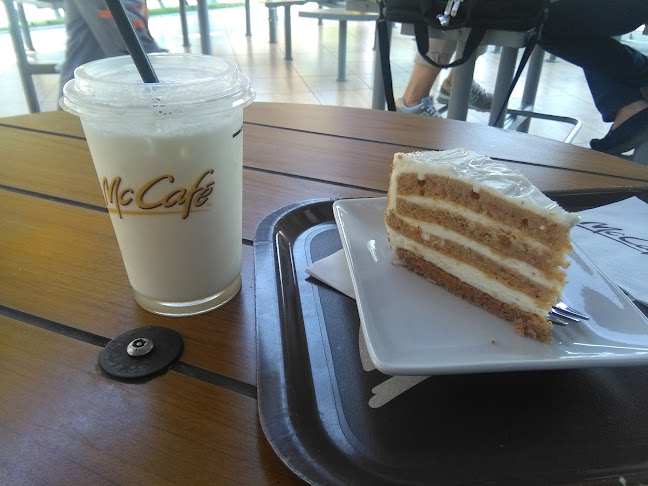 Opinii despre McDonald’s Centru în Râmnicu Vâlcea - Gastronomie și ospitalitate