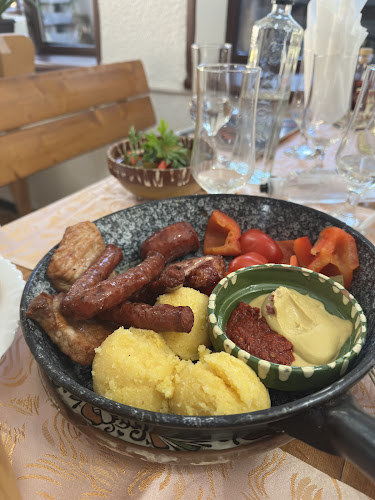 Strada Theodor Aman 9, Sinaia 106100