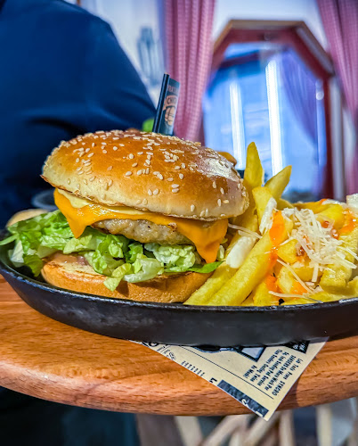 Restaurant Pensiune Lyra | mâncare tradițională, preparate bbq, livrare mures, restaurant mures - Corunca