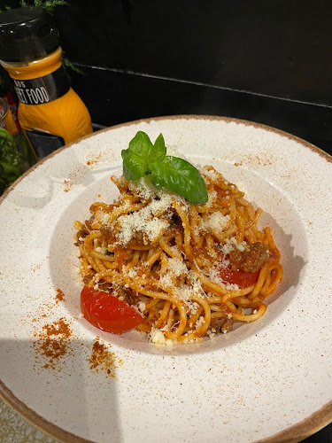 Strada Alexandru Constantinescu 3, București 011471