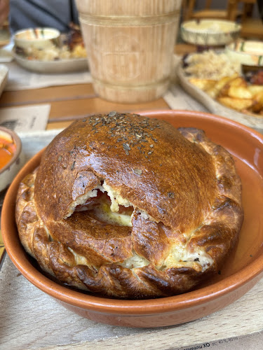 Comentarii opinii despre La Ceaun - Weiss