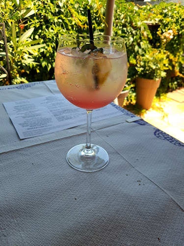 Blue Window - Gastronomie și ospitalitate