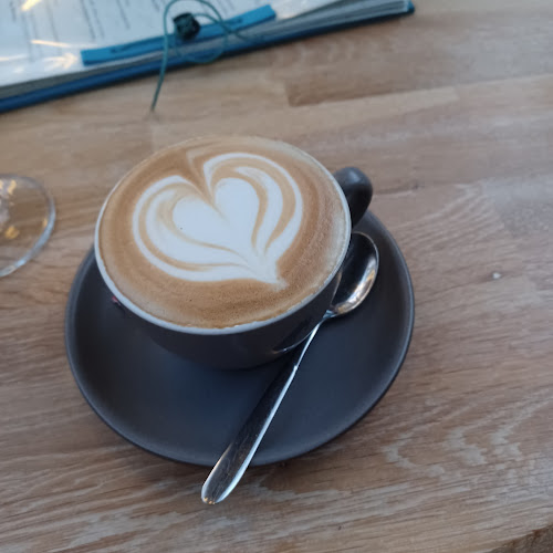 Opinii despre Restaurant Pescăruș în București - Gastronomie și ospitalitate