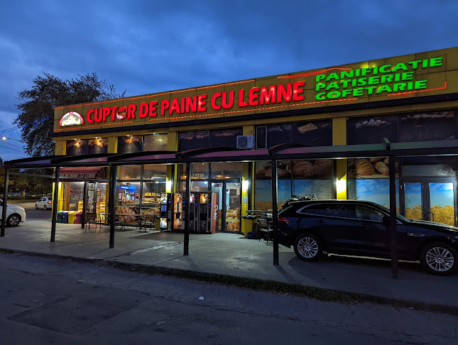 Cuptor de Pâine cu Lemne - Gastronomie și ospitalitate