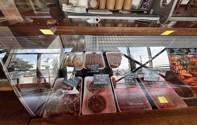 Opinii despre Carmangeria Prahoveana în Valea Călugărească - Gastronomie și ospitalitate