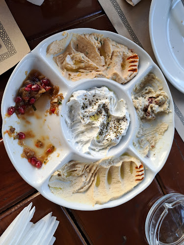 Comentarii opinii despre Al Za'atar