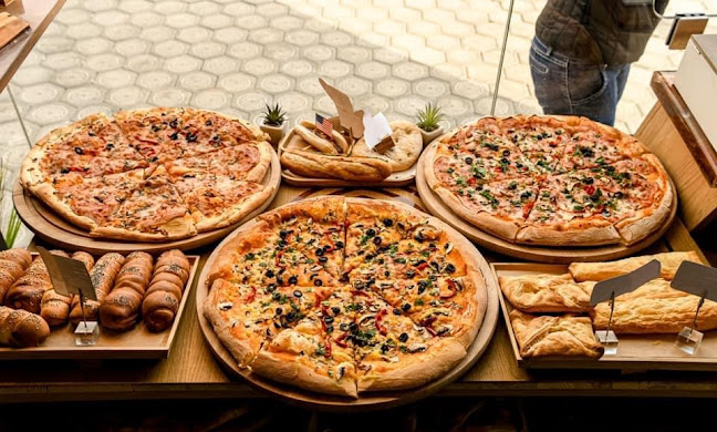 Strada Alexandru Ioan Cuza 1, Huși 735100