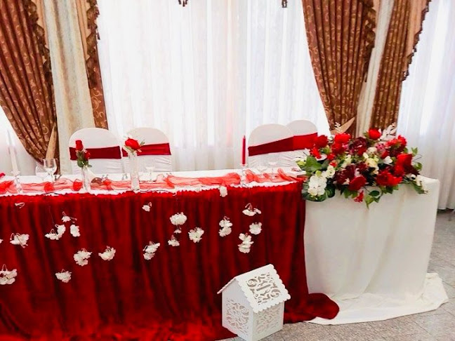 Strada Anton Pann 8, Roman 611122