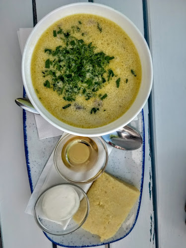 Blue Acqua Restaurant - Faleza Mamaia - Gastronomie și ospitalitate