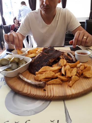 Comentarii opinii despre Papa