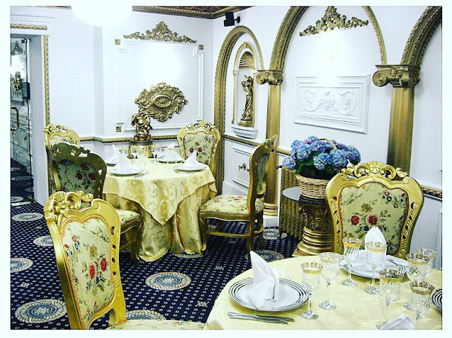 Hotel&Restaurant President 1