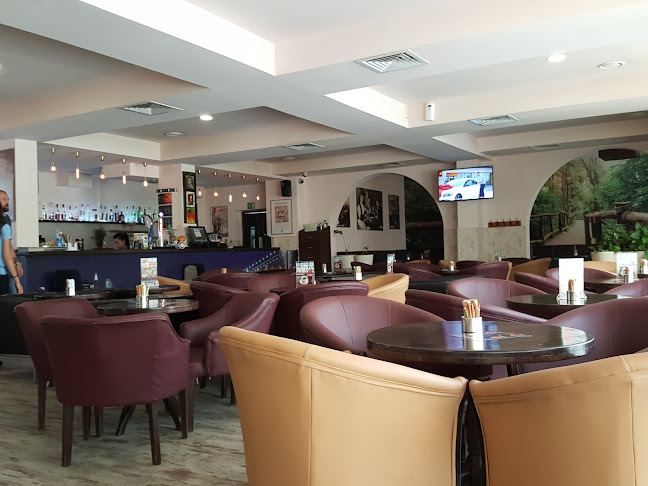 Comentarii opinii despre AXA Caffe