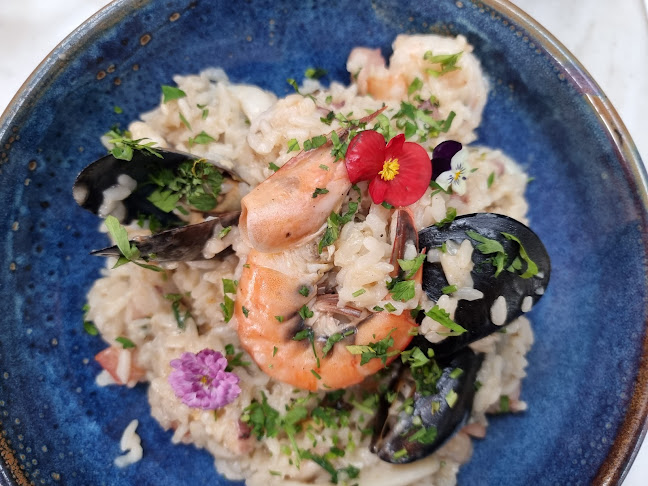 Str. Pescarilor 33B, Constanța 900538