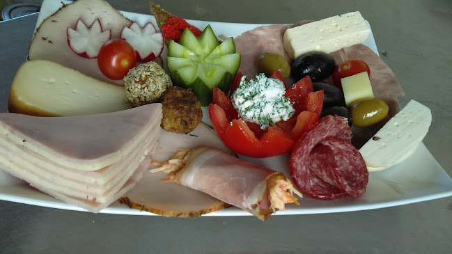 Opinii despre Restaurant Casa Traditionala în Valea Mare-Podgoria - Gastronomie și ospitalitate