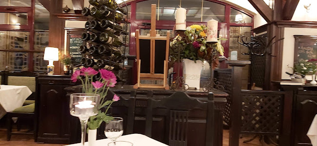 Strada Curtea Domnească 9, Suceava 720008