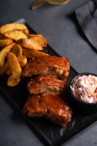 Mamma Mia Restaurant & Catering - Gastronomie și ospitalitate