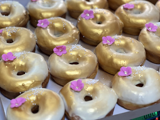 Cofetăria Pisica Albastră - Donuts and coffee shop - Gastronomie și ospitalitate