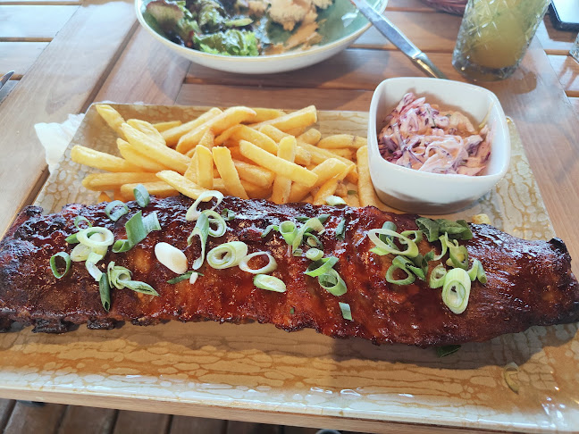 Opinii despre IpaNera Restaurant, Cocktail bar & Beach în Constanța - Gastronomie și ospitalitate