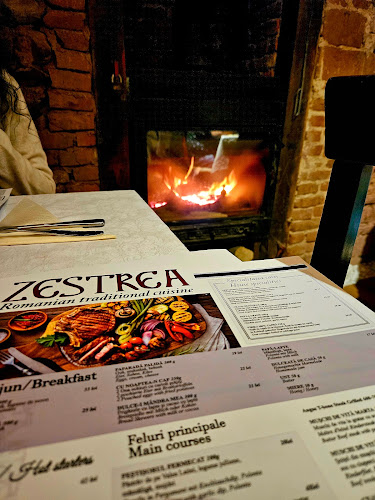 Zestrea Restaurant Romanesc