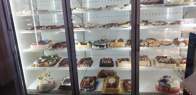 Opinii despre Cofetaria Fabrica Dulce Horezu în Horezu - Gastronomie și ospitalitate