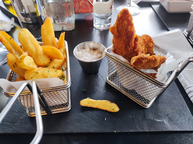 Opinii despre Quattro în Hunedoara - Gastronomie și ospitalitate