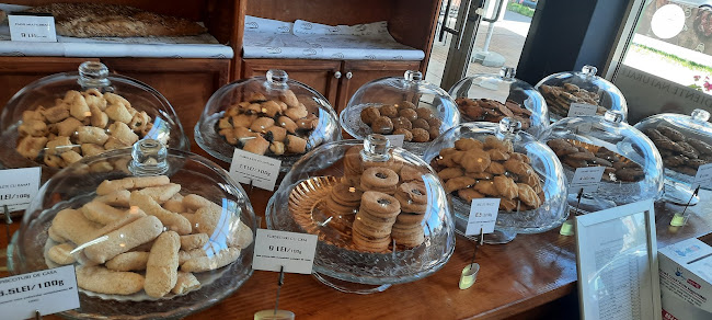 Opinii despre Brutăria din Sat în Petreşti - Gastronomie și ospitalitate