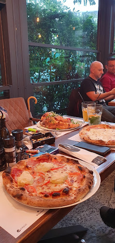 Noi Restaurant - Gastronomie și ospitalitate