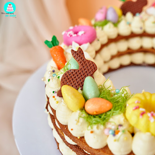 Cofetaria Mai Mult Decât Un Dulce by Ana State ( Veteranilor ) - București