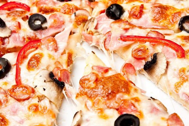 B-dul Decebal, Nr. 80, etaj 1. Fostul Complex Decebal, Piatra Neamț