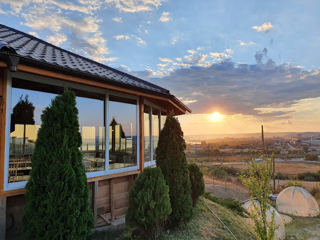 Comentarii opinii despre Hill Events