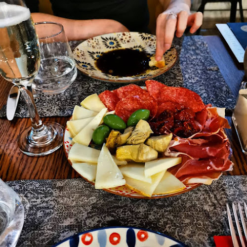 Opinii despre Da Pino - Restaurant centru Cluj Napoca în Cluj-Napoca - Gastronomie și ospitalitate