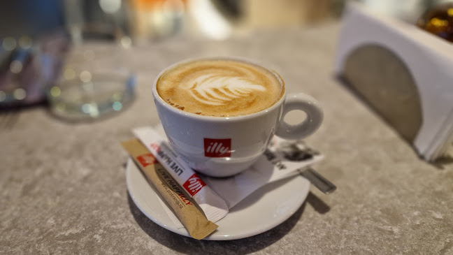 Opinii despre Rivo în Oradea - Gastronomie și ospitalitate