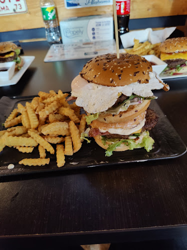 Opinii despre The American Cafe în Constanța - Gastronomie și ospitalitate