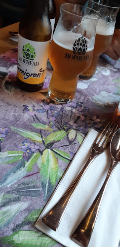 Bujole - Gastronomie și ospitalitate