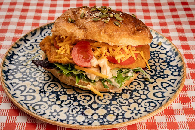 Strada Petru Rareș 76, Arad 310210